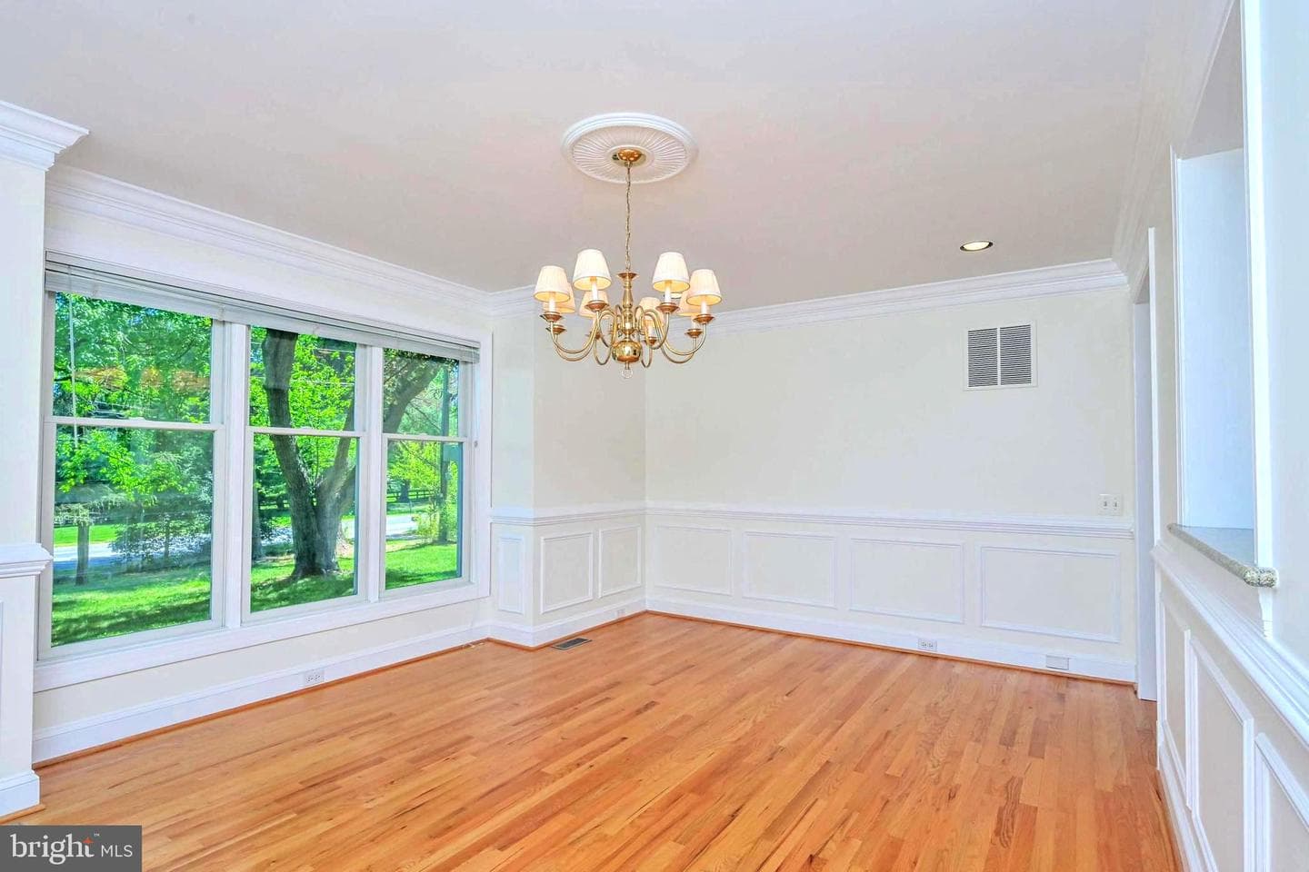 644 Walker Road photo 14