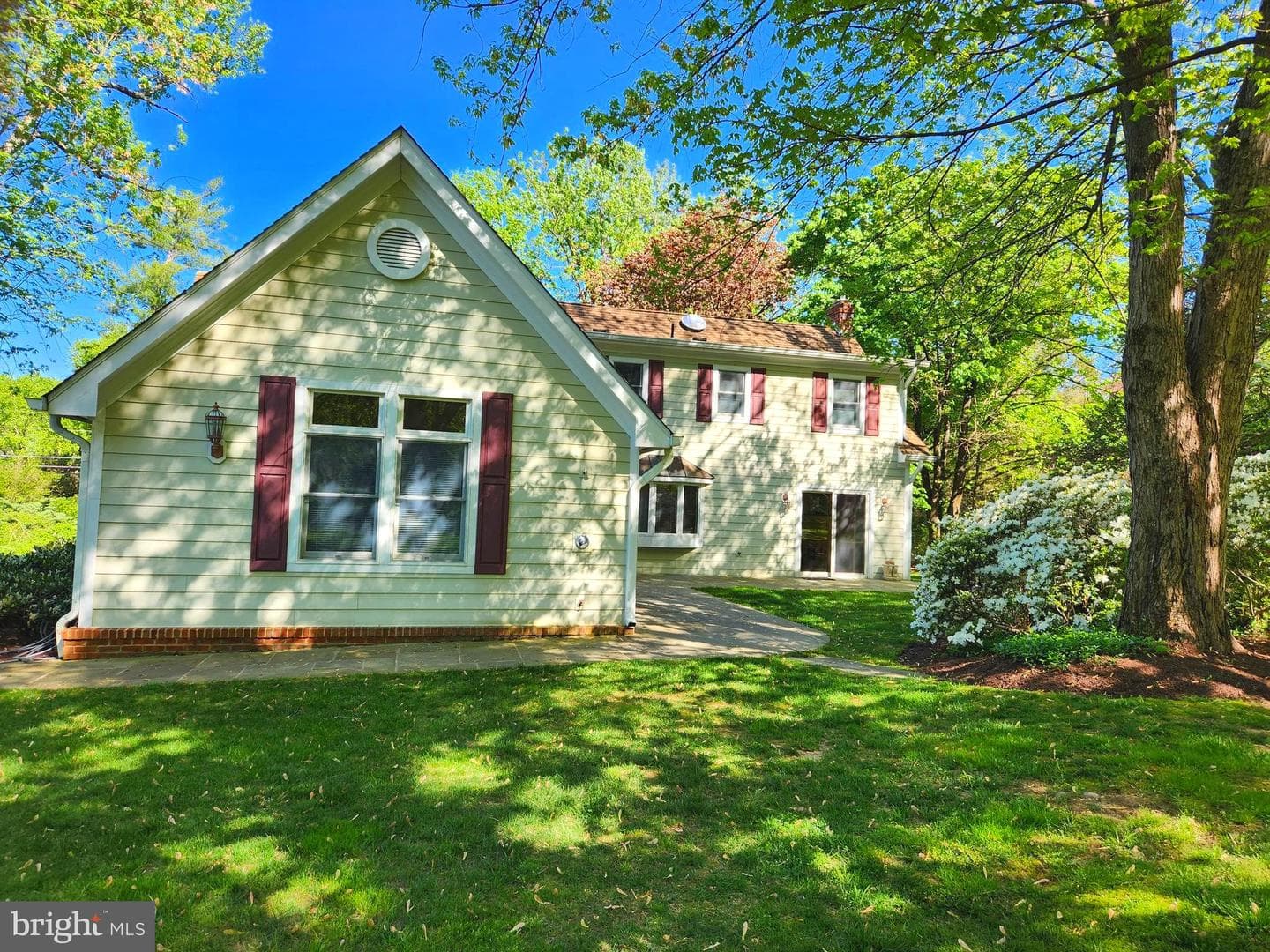 644 Walker Road photo 2