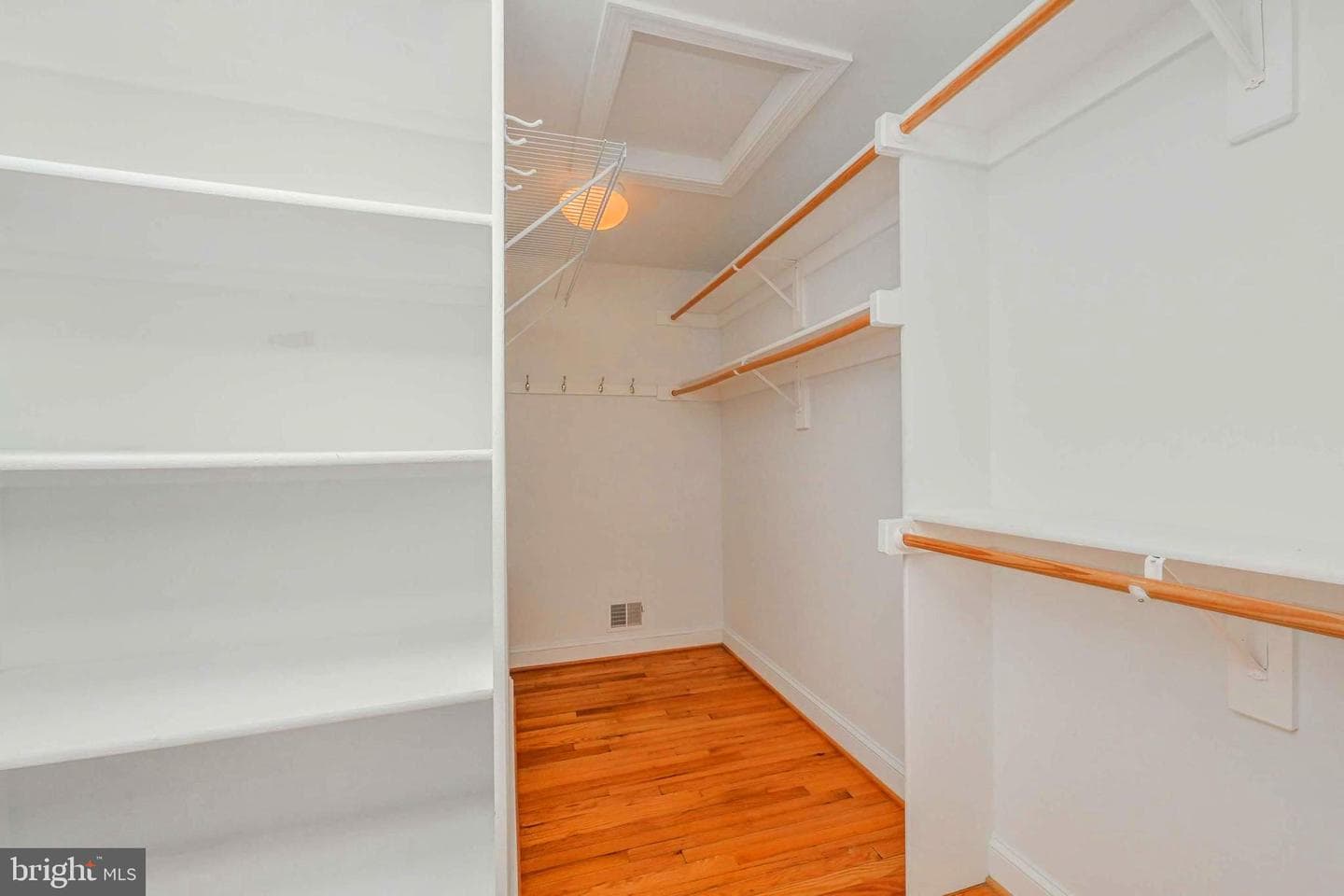 644 Walker Road photo 41