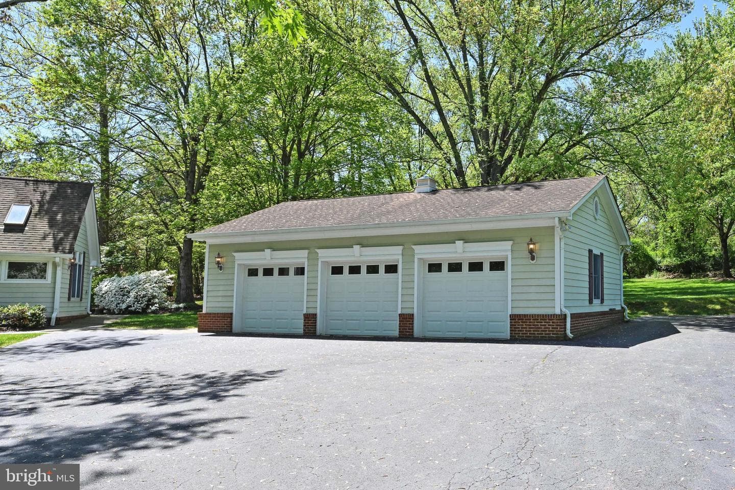 644 Walker Road photo 70