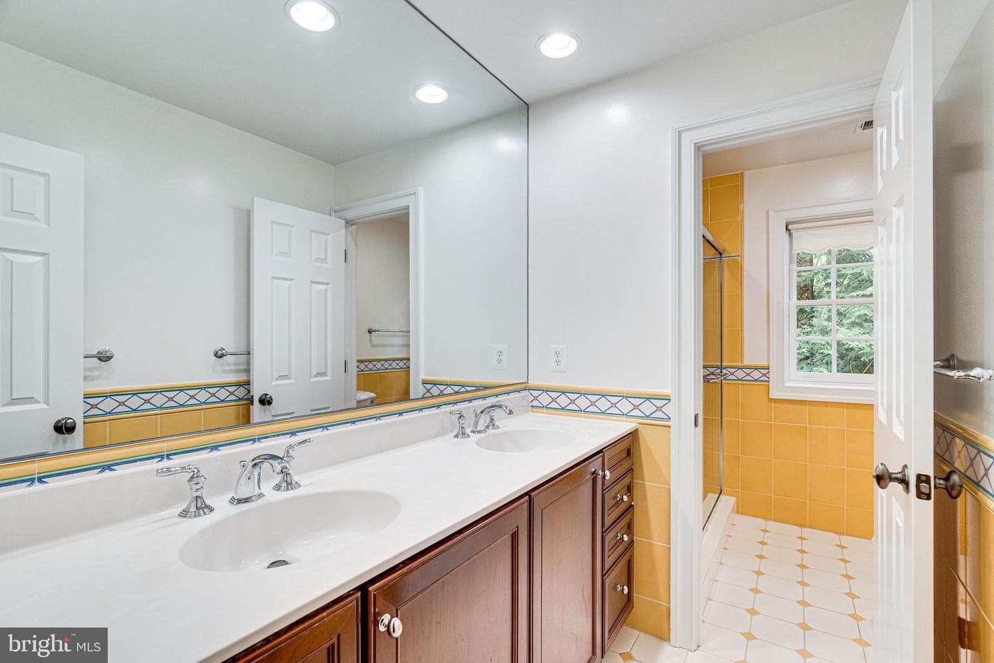 2804 Chariton Street photo 52