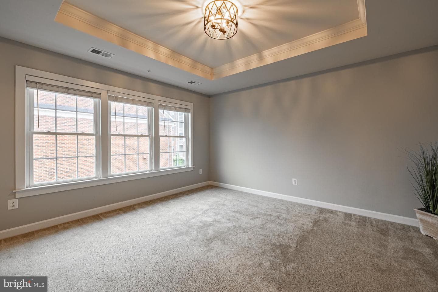 13719 Neil Armstrong Avenue photo 26