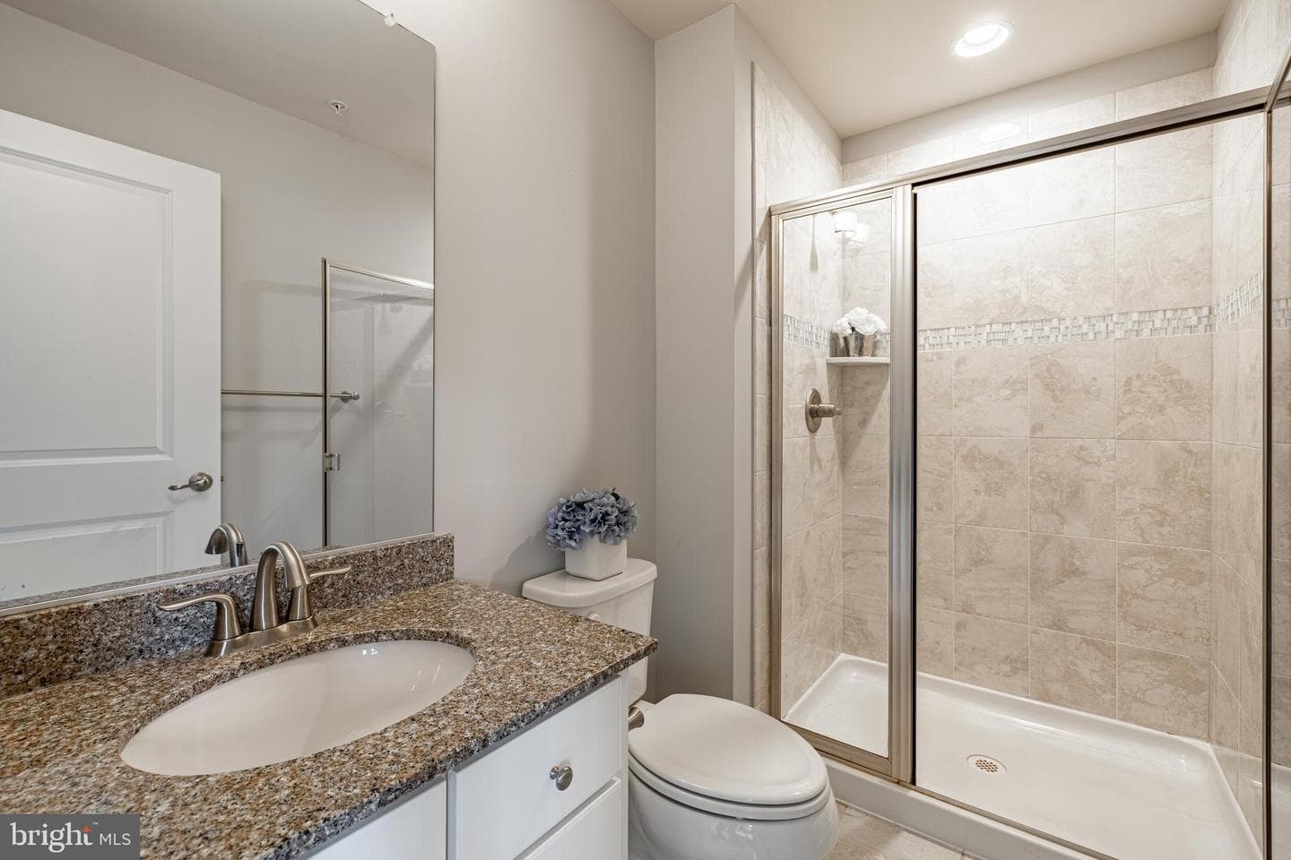 13719 Neil Armstrong Avenue photo 34