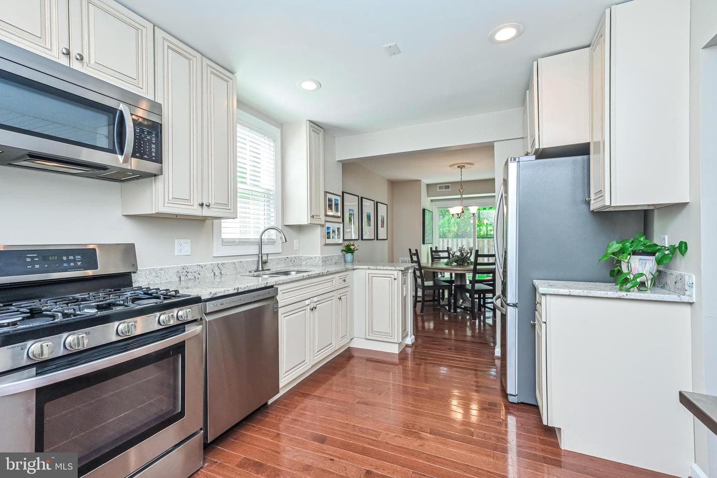 5310 Danbury Forest Drive photo 10