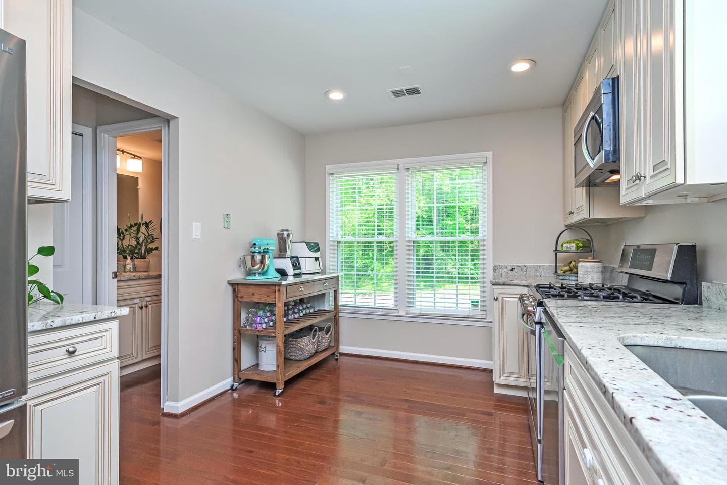 5310 Danbury Forest Drive photo 14