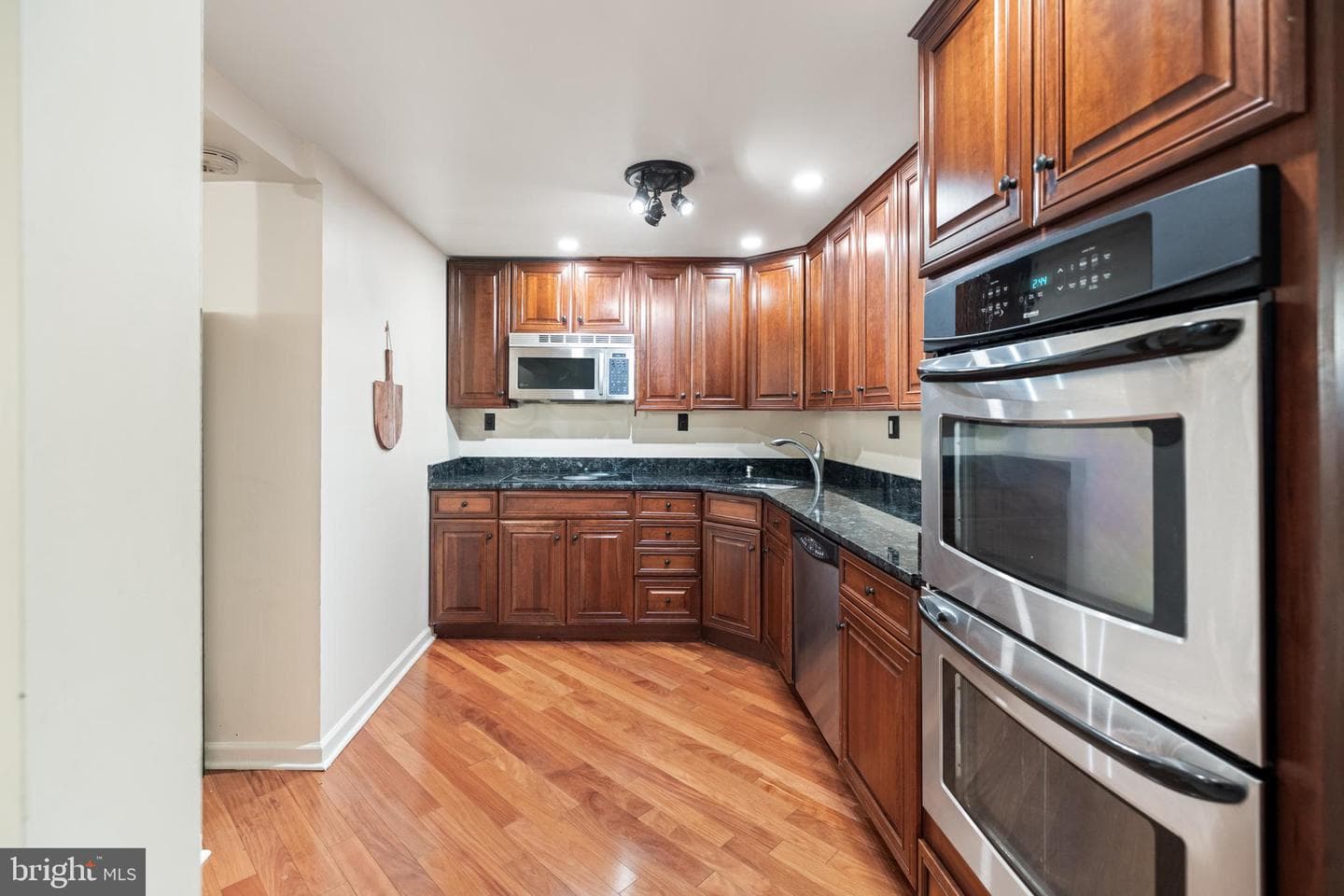 7600 Tremayne Place #103 photo 4