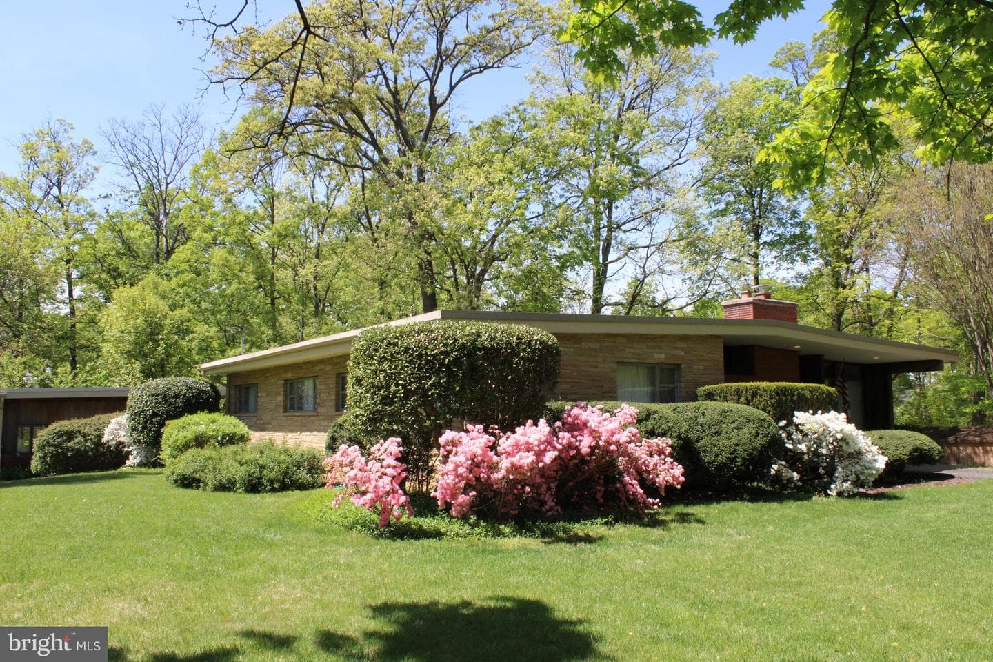 4930 Lincoln Avenue photo 12