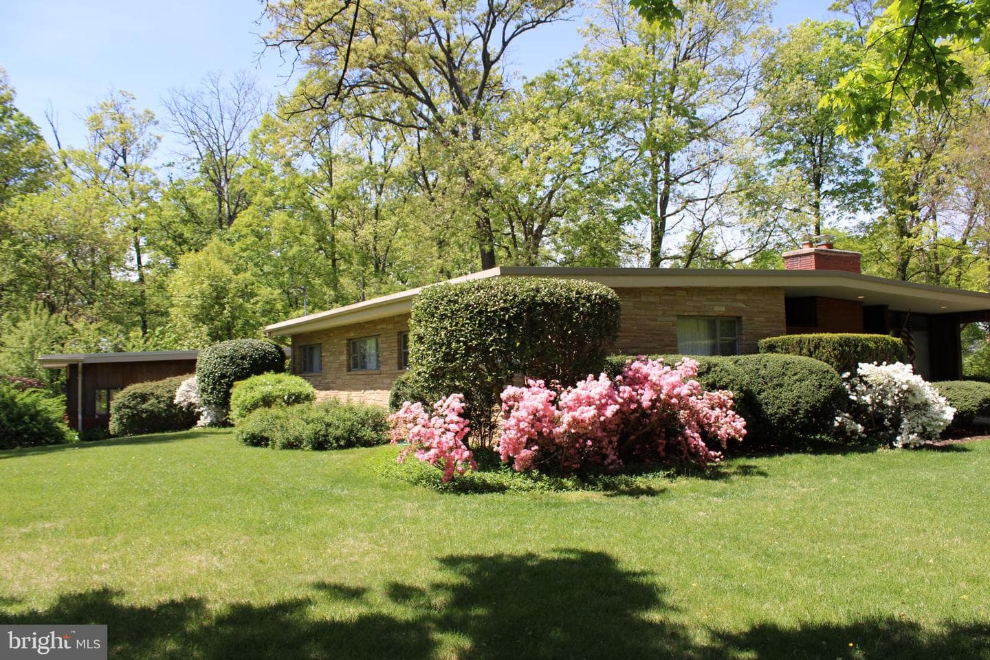 4930 Lincoln Avenue photo 13
