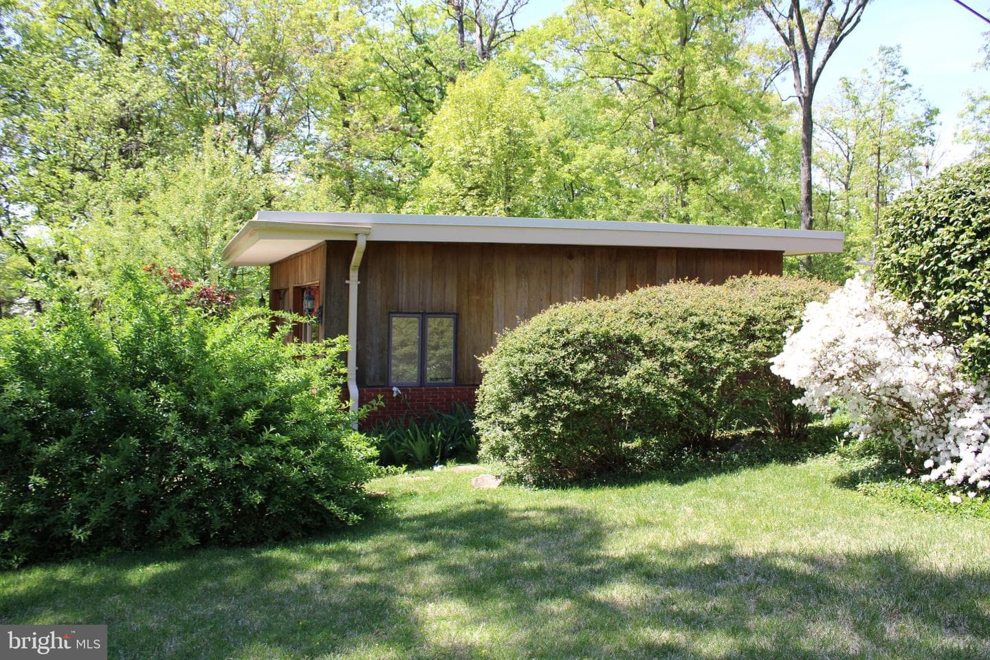4930 Lincoln Avenue photo 14