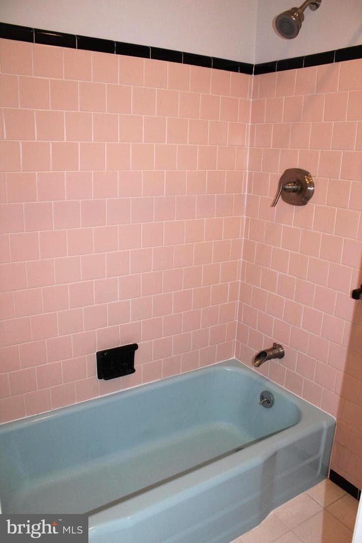 4930 Lincoln Avenue photo 28
