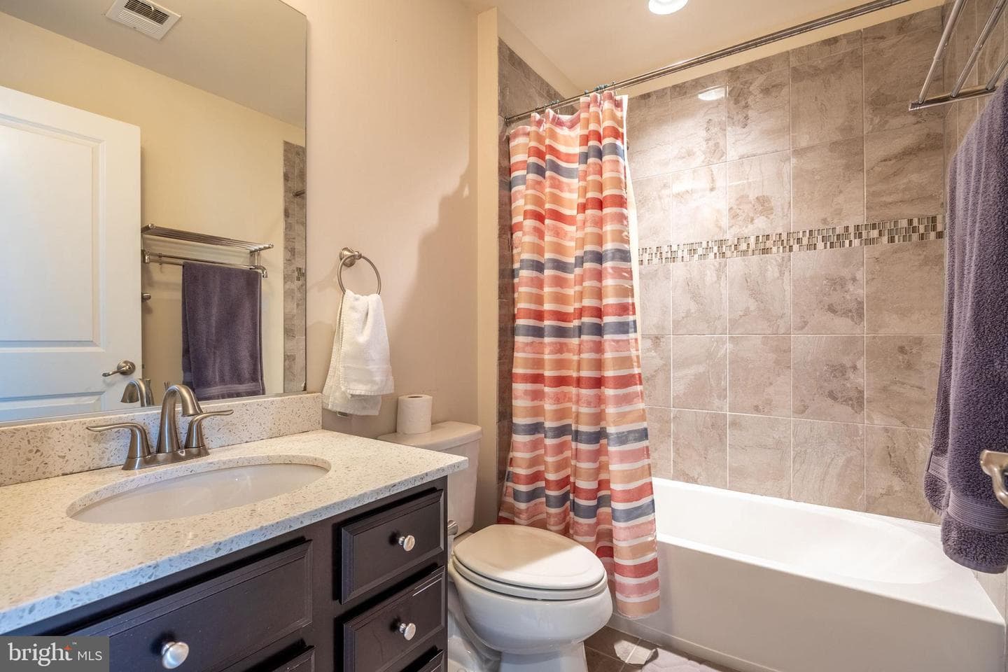 13709 Neil Armstrong Avenue photo 15