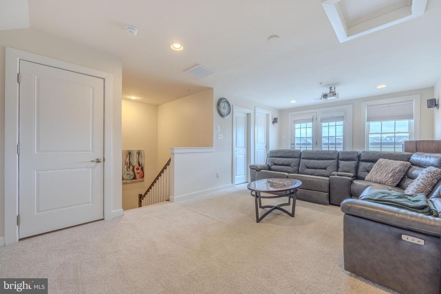 13709 Neil Armstrong Avenue photo 23