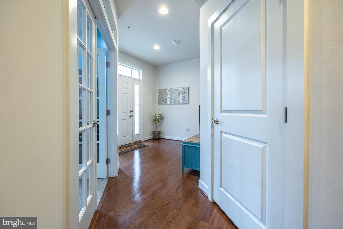 13709 Neil Armstrong Avenue photo 26