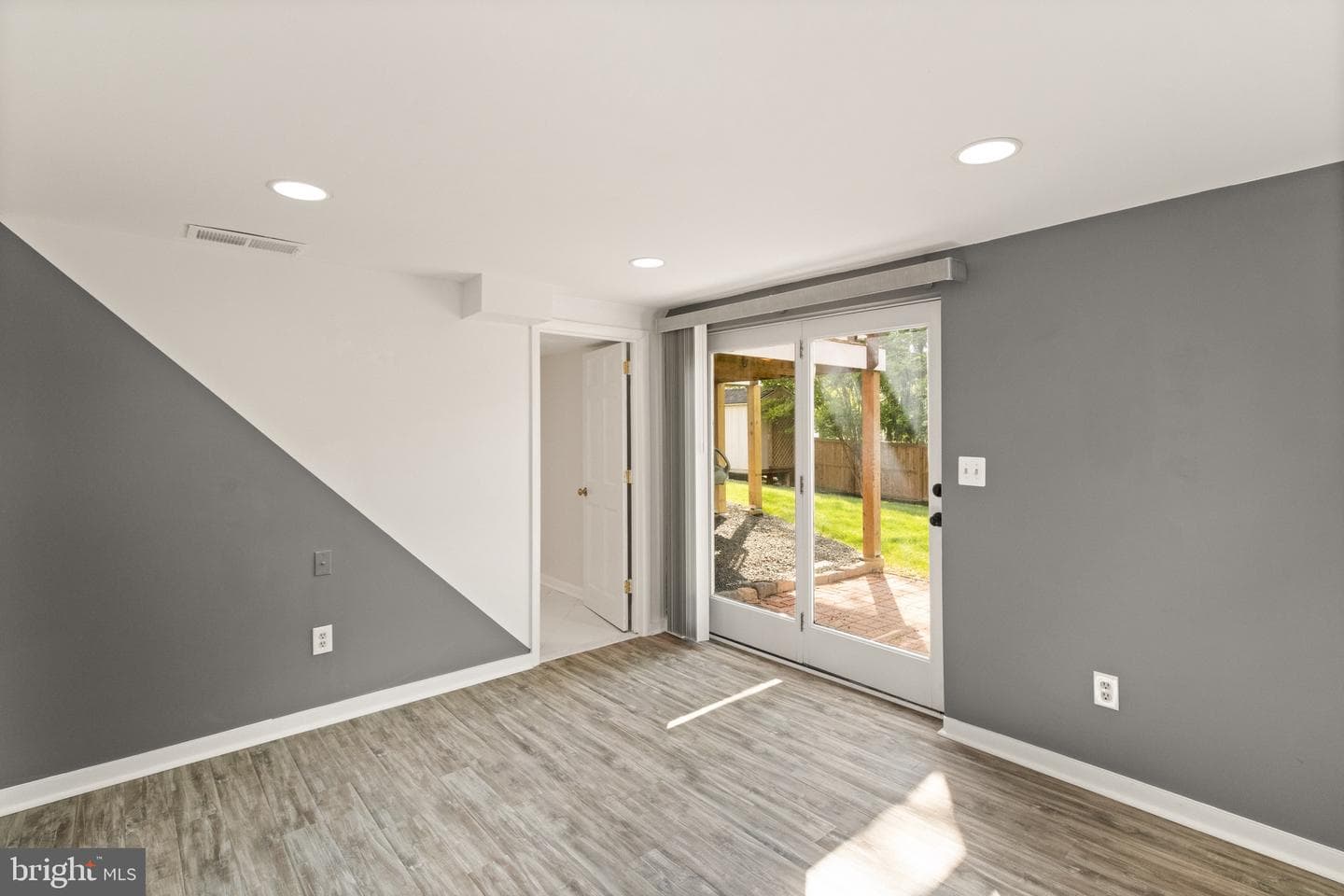 3904 Brenda Lane photo 23