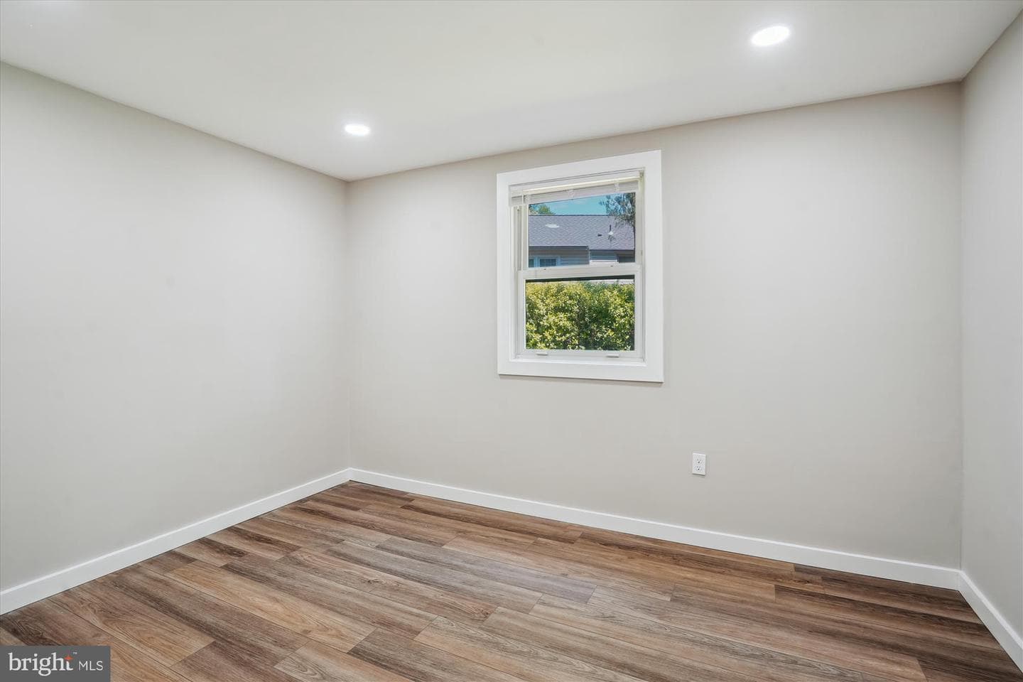 6806 Stoneybrooke Lane photo 19