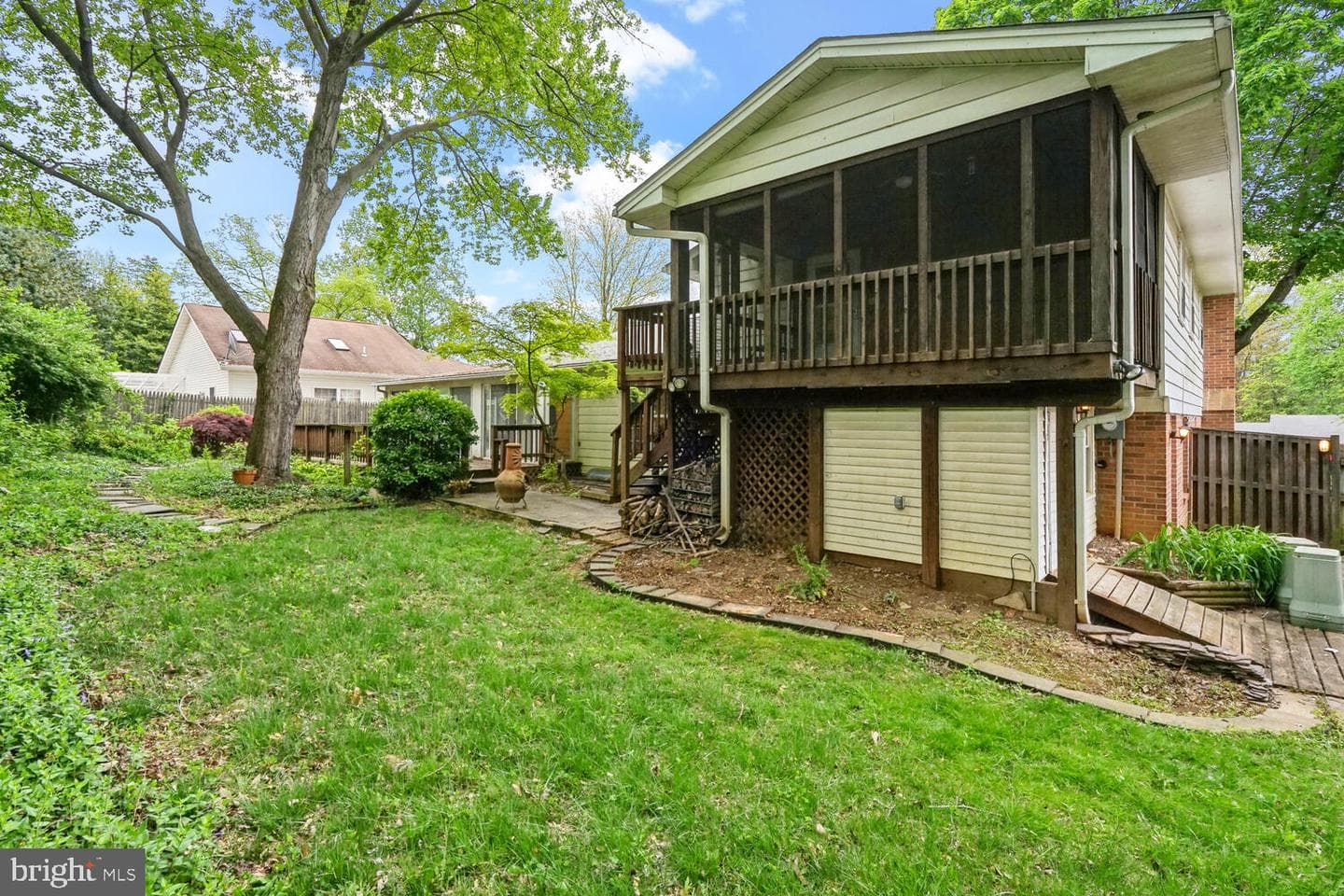8506 Quaint Lane photo 16
