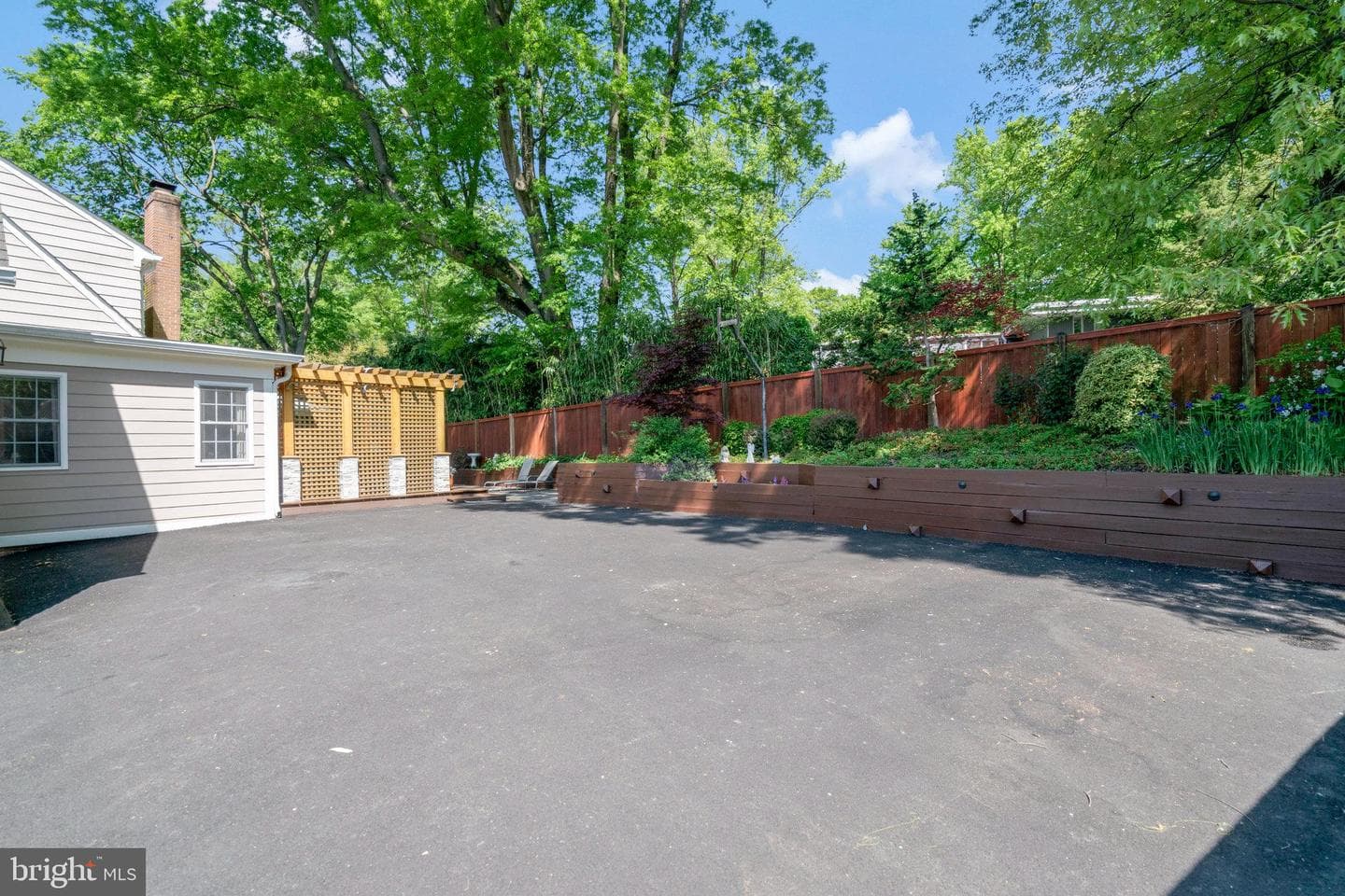 7609 Midday Lane photo 58