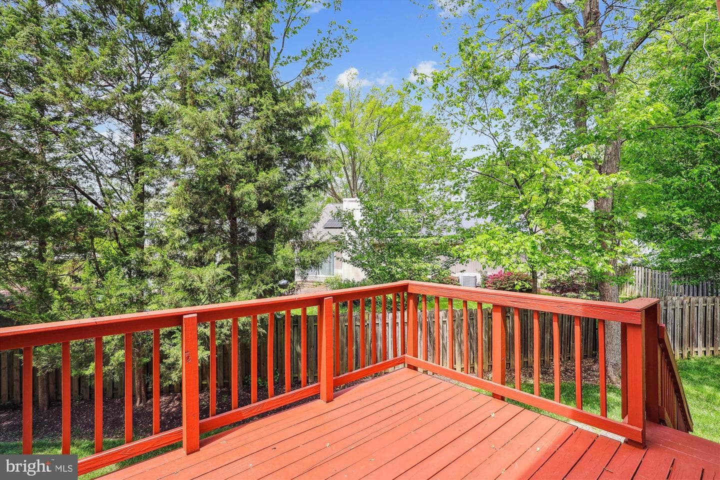 8529 Minerva Court photo 18