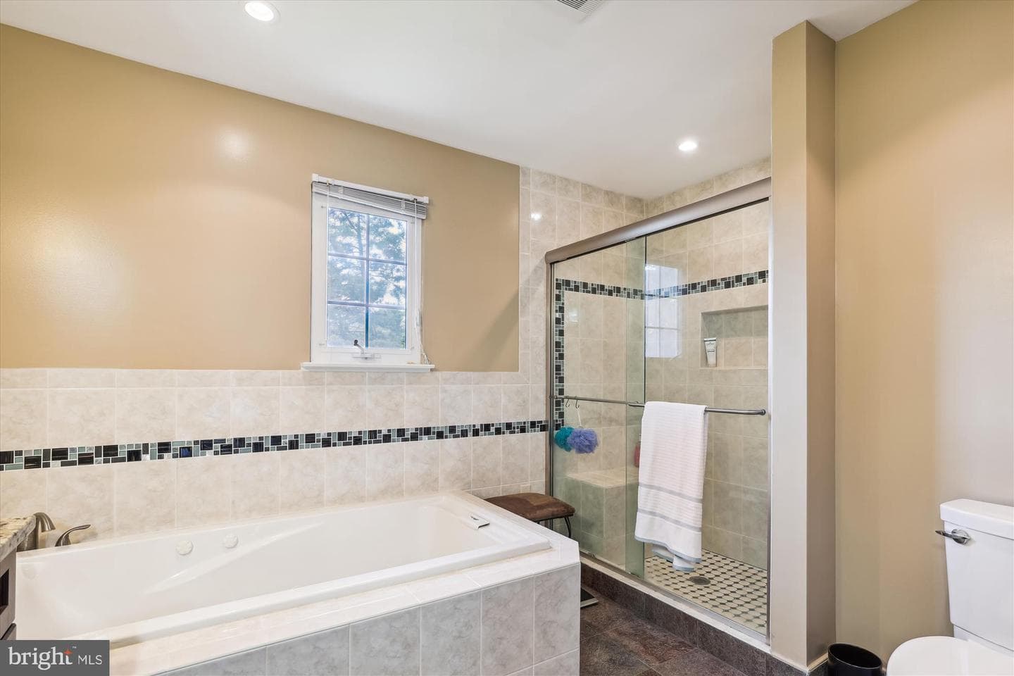 8529 Minerva Court photo 24