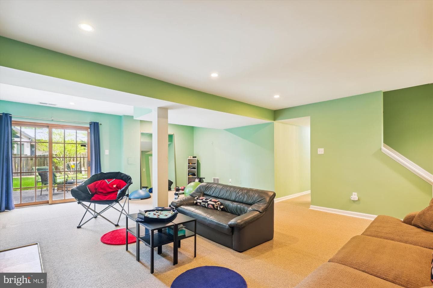 8529 Minerva Court photo 32