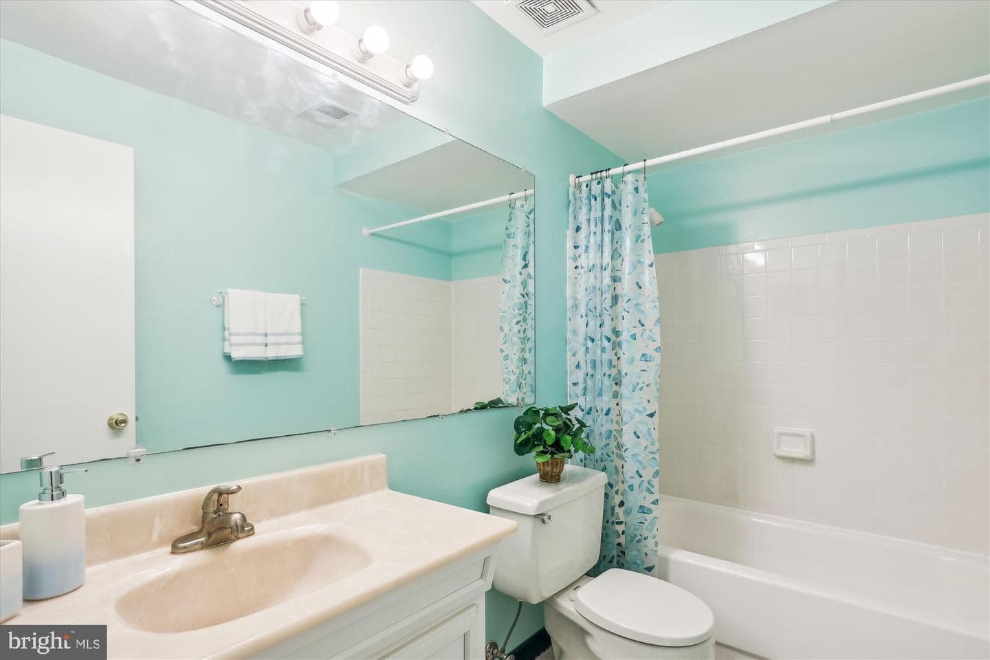 8529 Minerva Court photo 33
