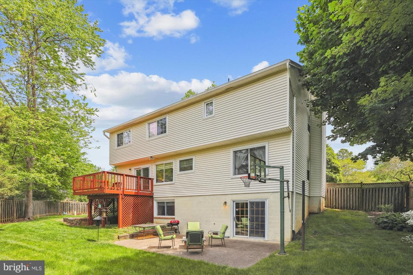 8529 Minerva Court photo 36