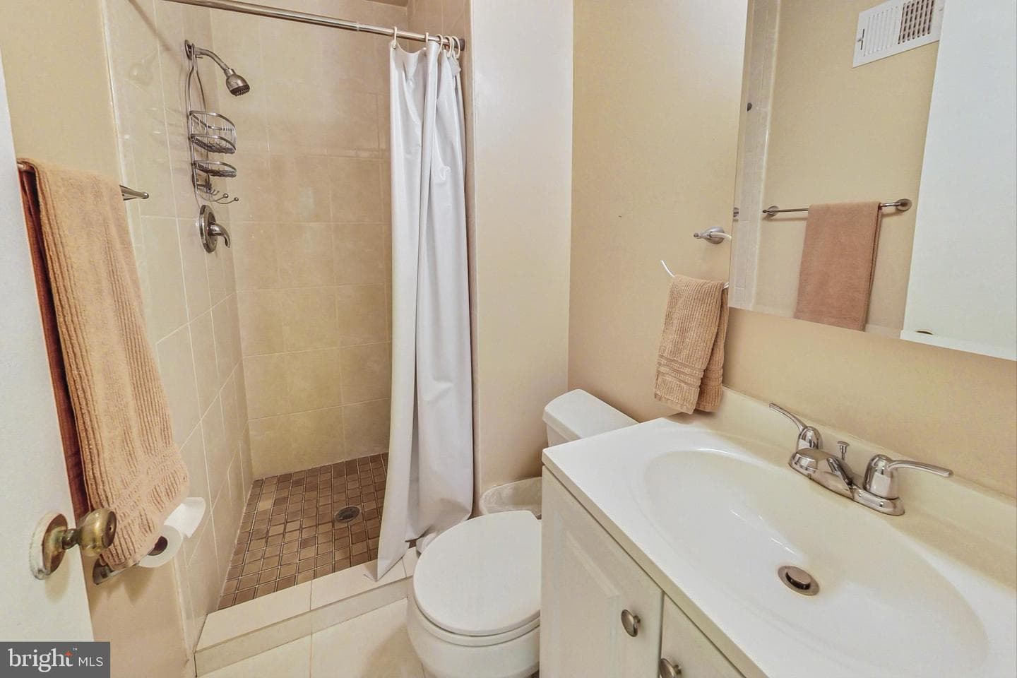 1537 Chatham Colony Court photo 16