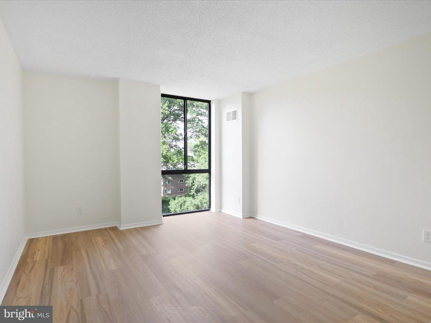 2300 Pimmit Drive #105 photo 13
