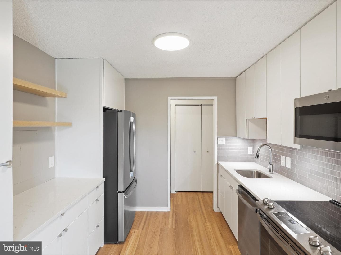 2300 Pimmit Drive #105 photo 6