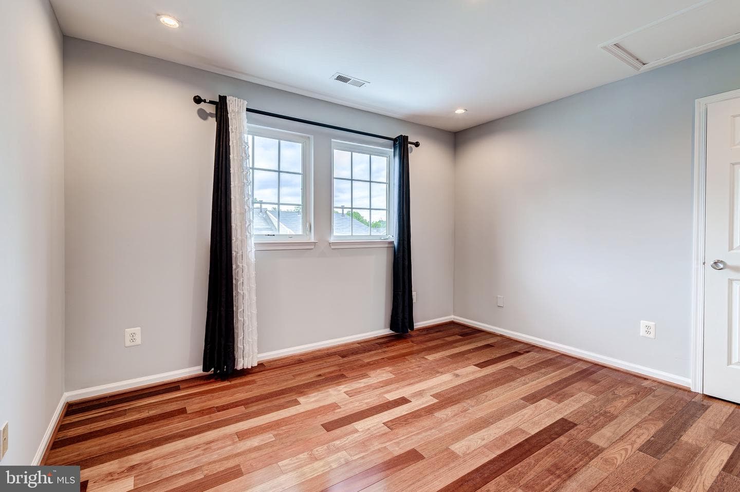 7869 Cranford Farm Circle photo 32