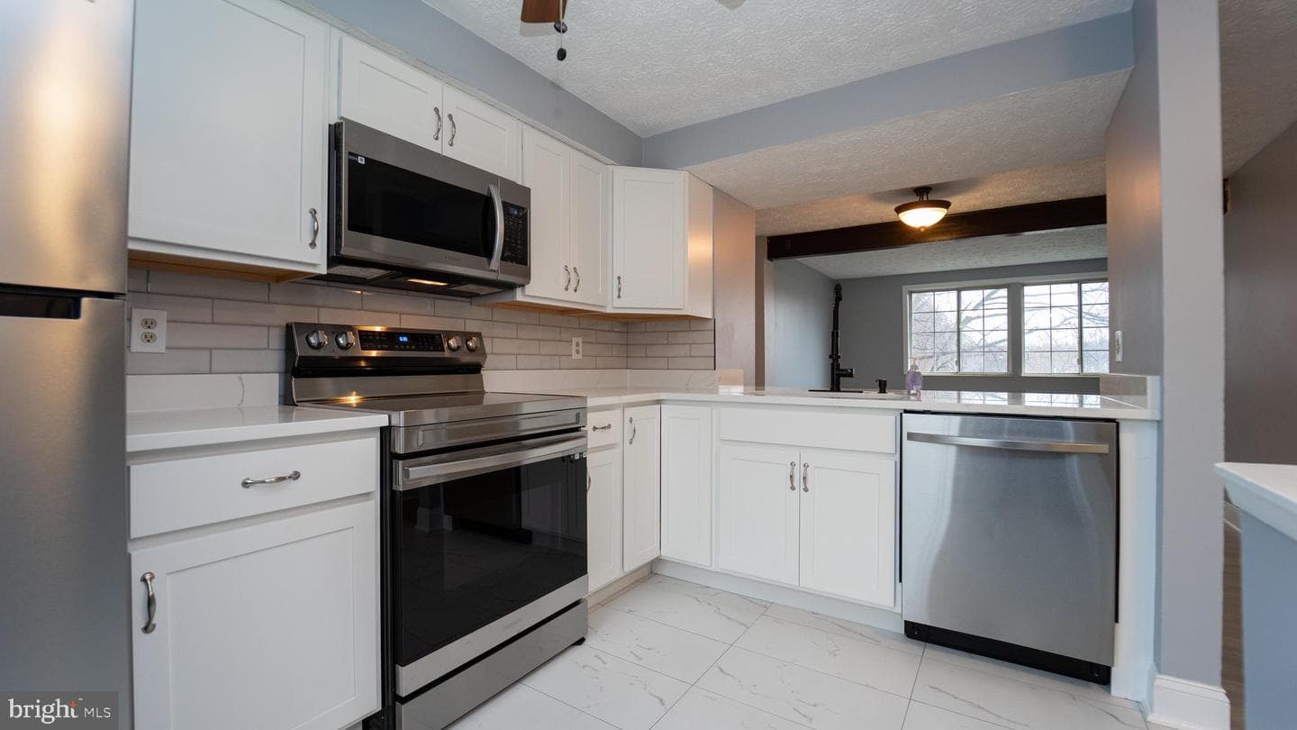 8320 Bark Tree Court photo 5