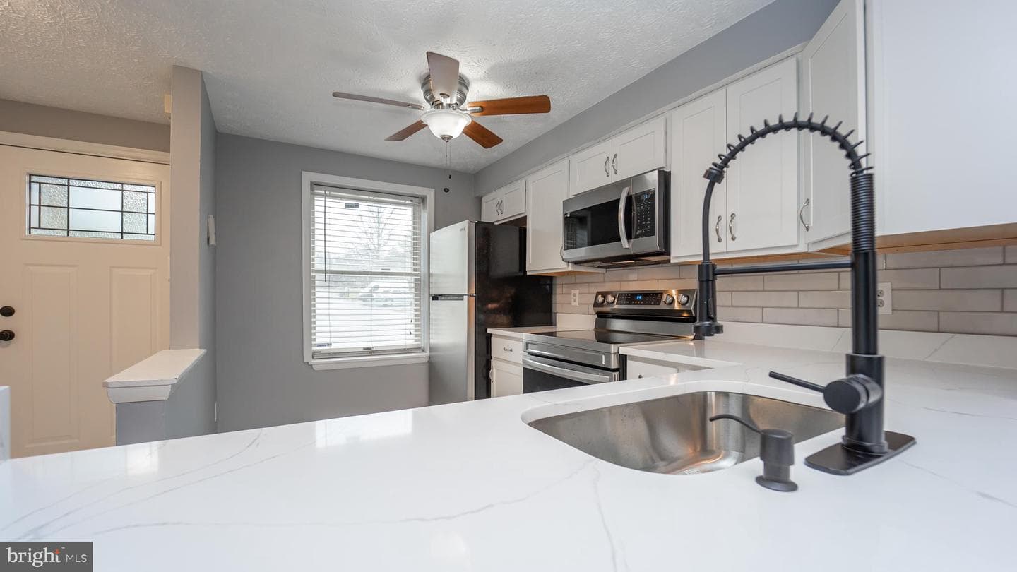 8320 Bark Tree Court photo 6