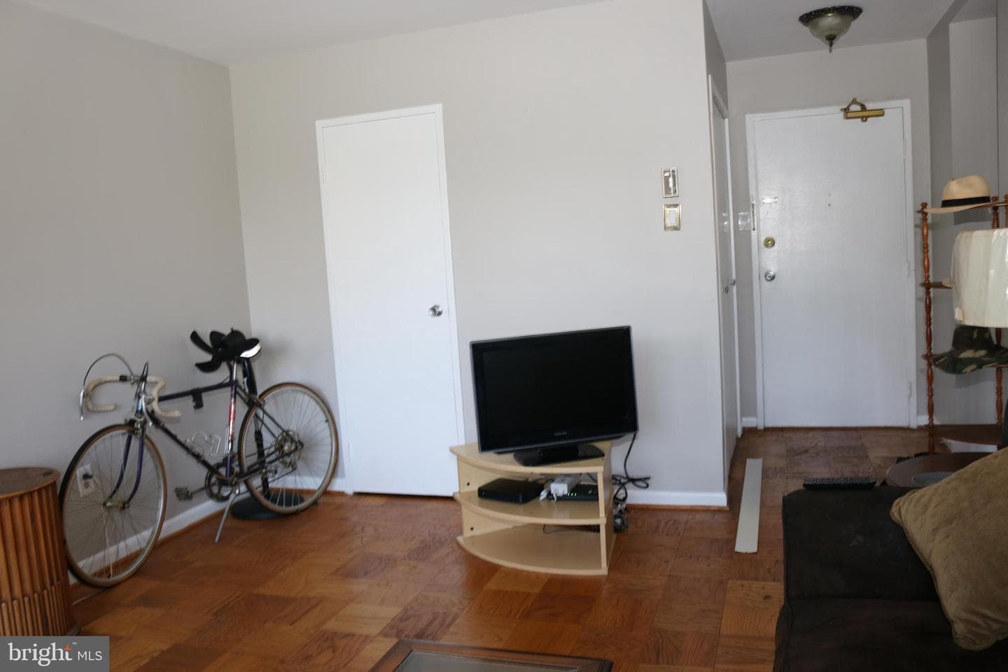 6641 Wakefield Drive #212 photo 3