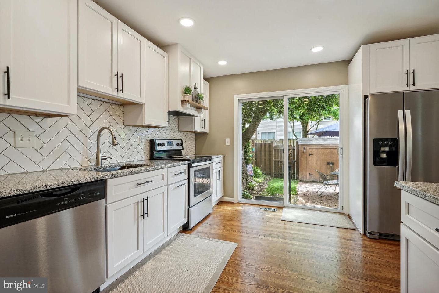 4333 Gingham Court photo 2
