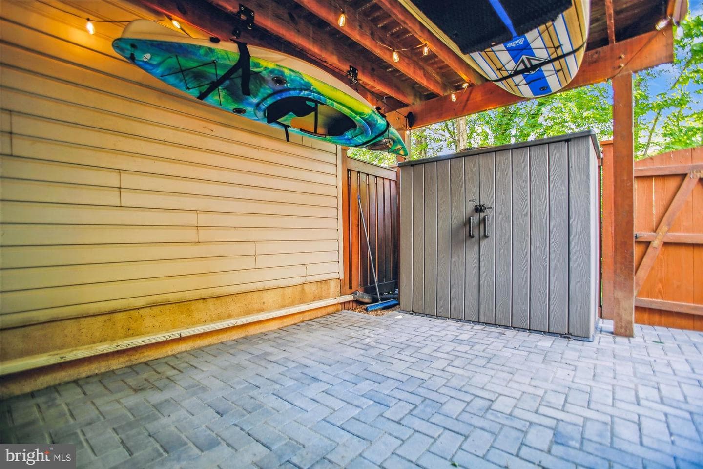 4024 Heatherstone Court photo 32