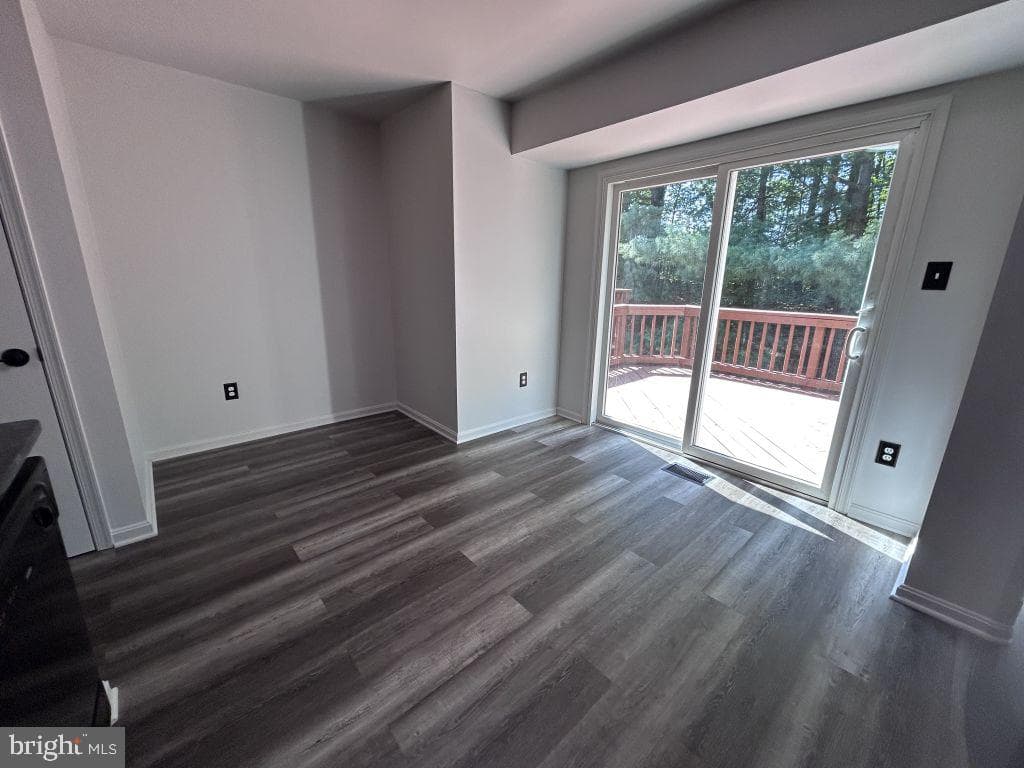 5682 White Dove Lane photo 12