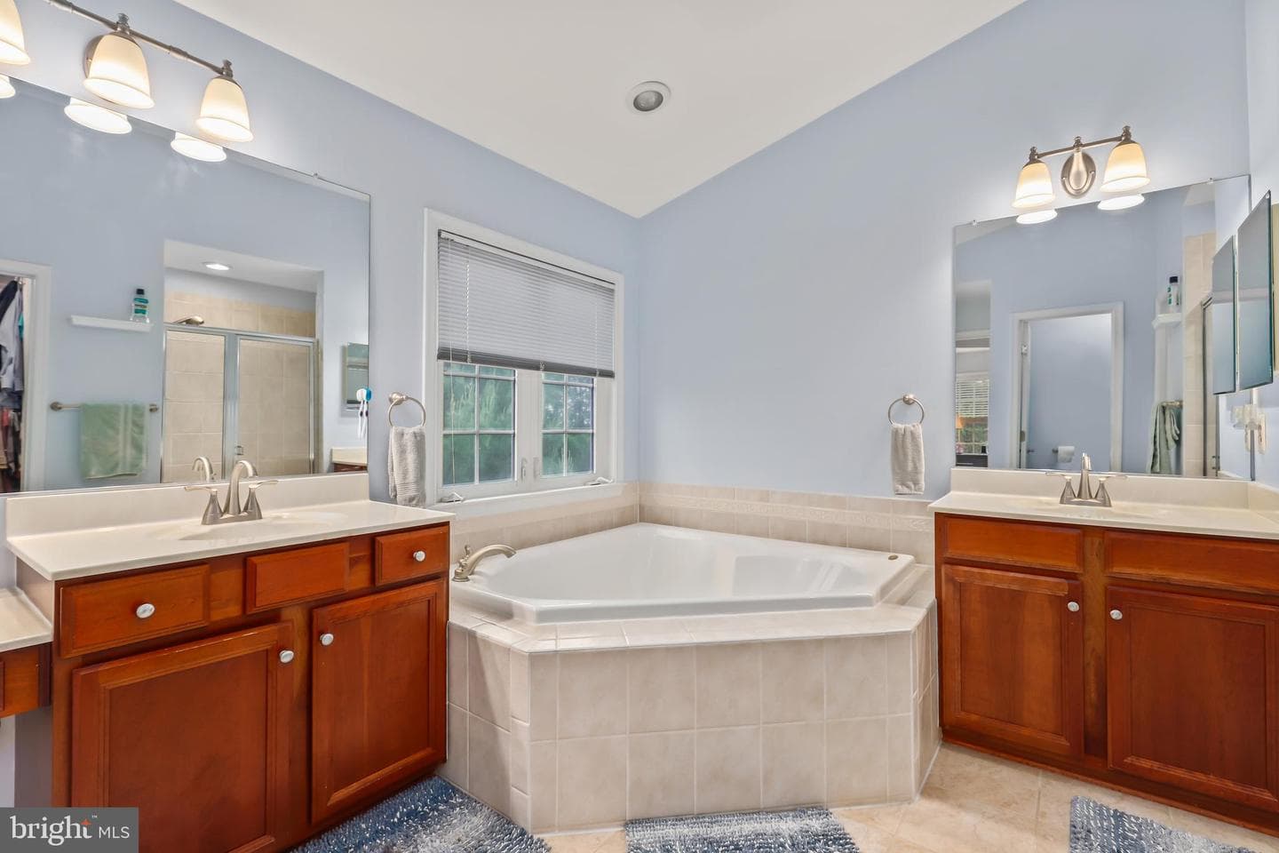 2401 Cypress Green Lane photo 28