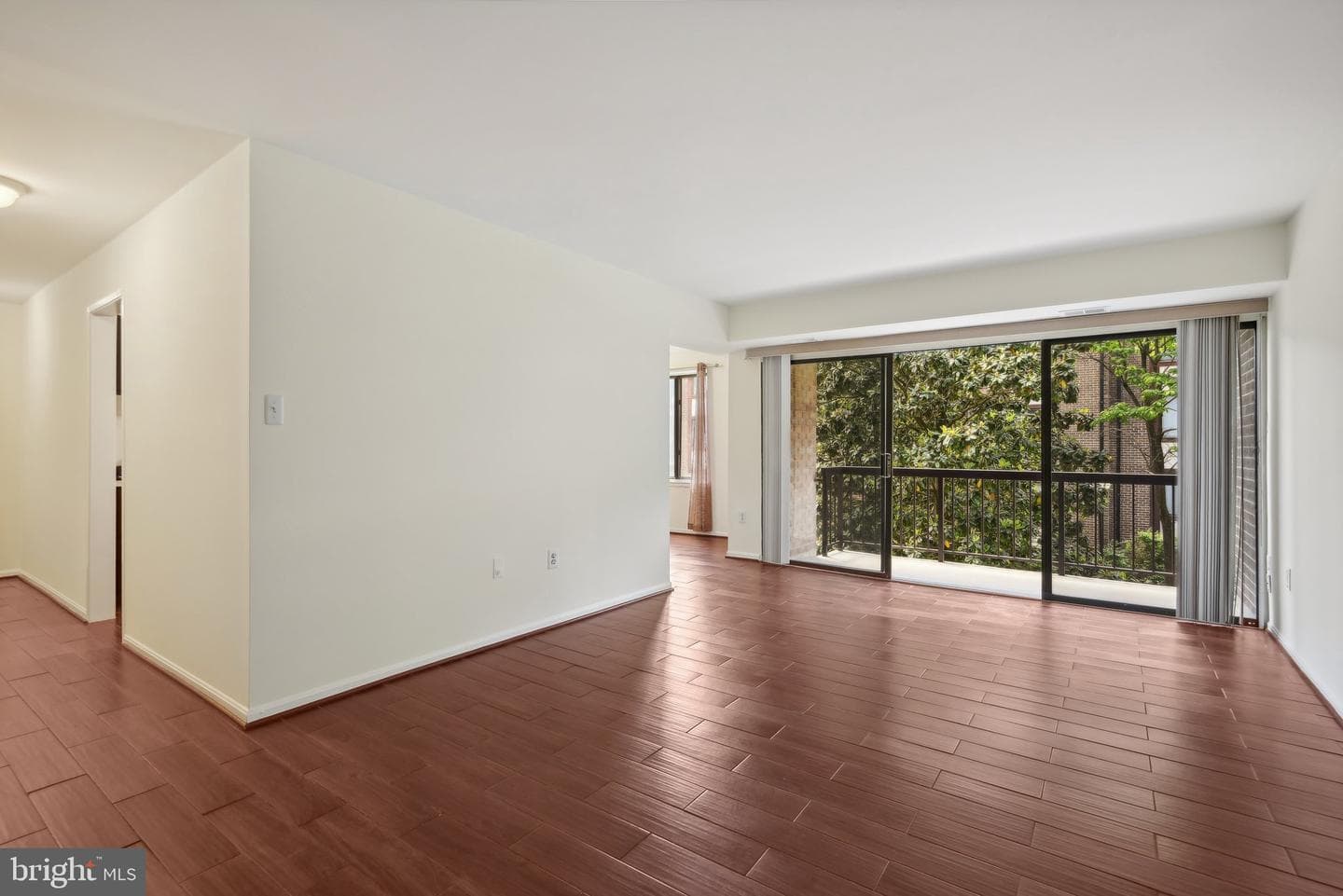 9702 Kingsbridge Drive #103 photo 14