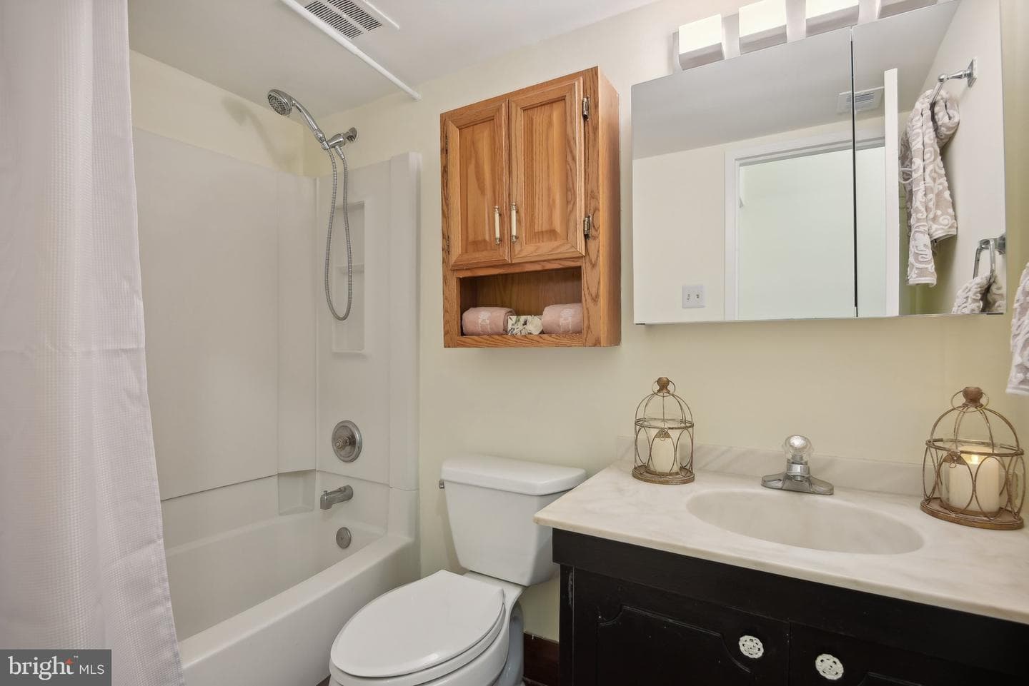9702 Kingsbridge Drive #103 photo 15