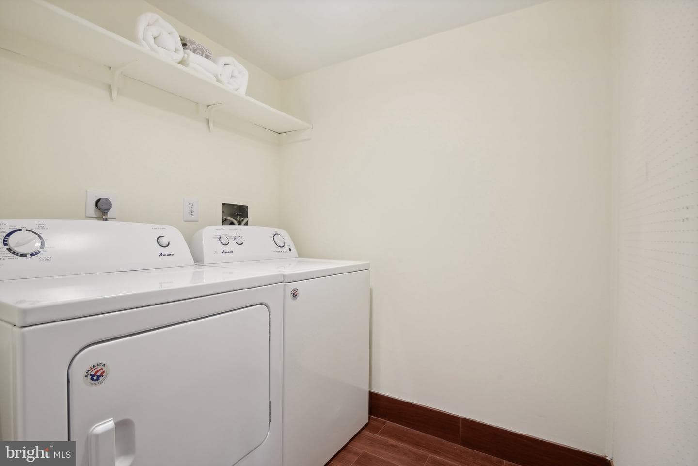 9702 Kingsbridge Drive #103 photo 18