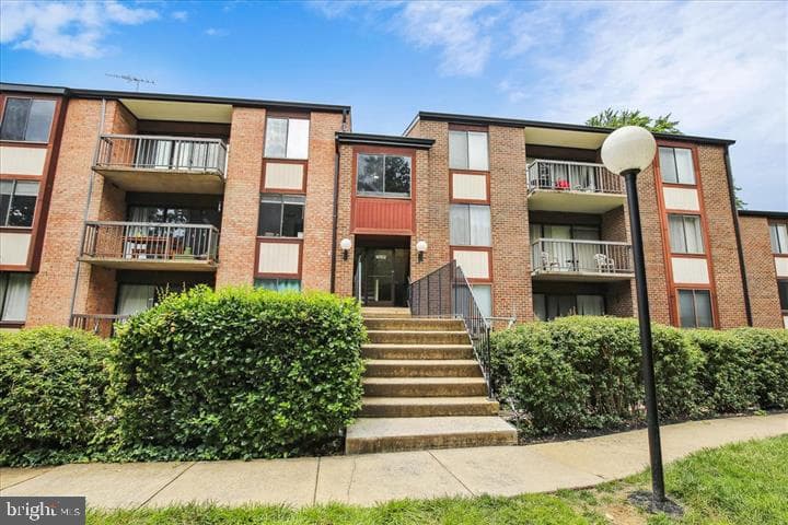 9702 Kingsbridge Drive #103 photo 31