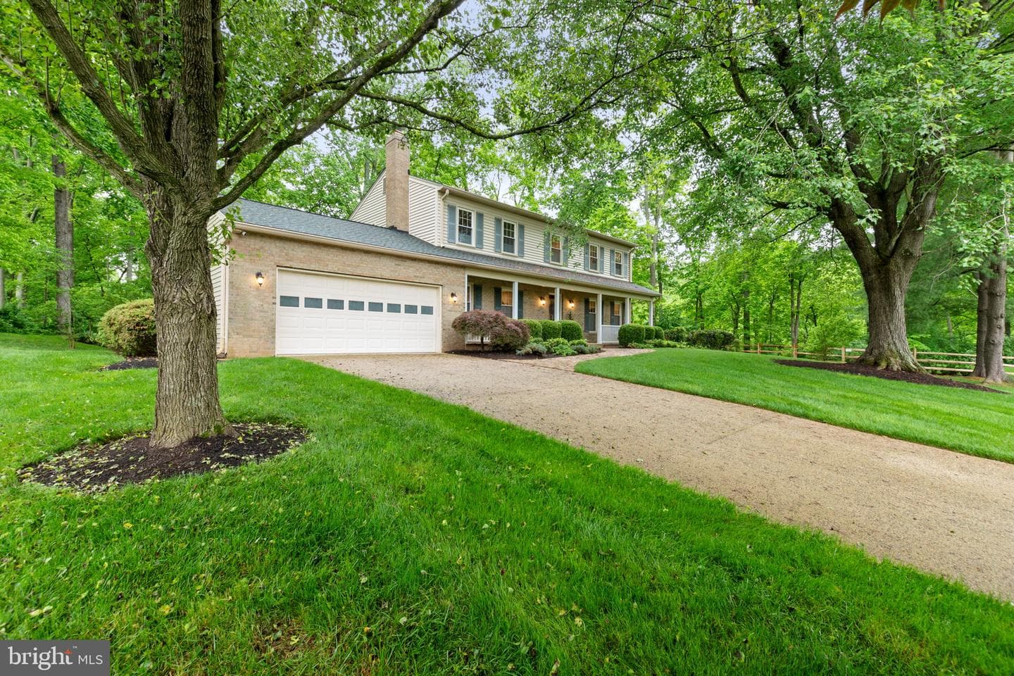 1676 Abbey Oak Drive photo 2