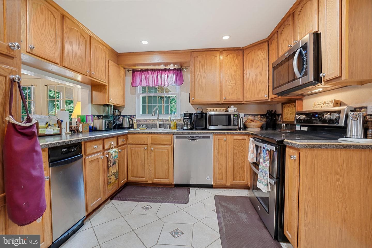 8460 Rainbow Bridge Lane photo 9