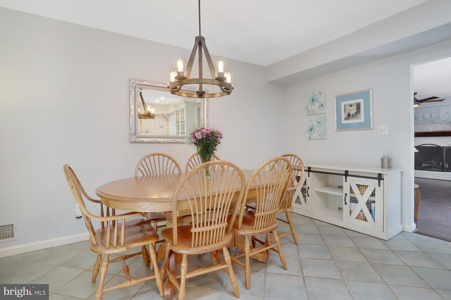 7057 Barbara Road photo 10