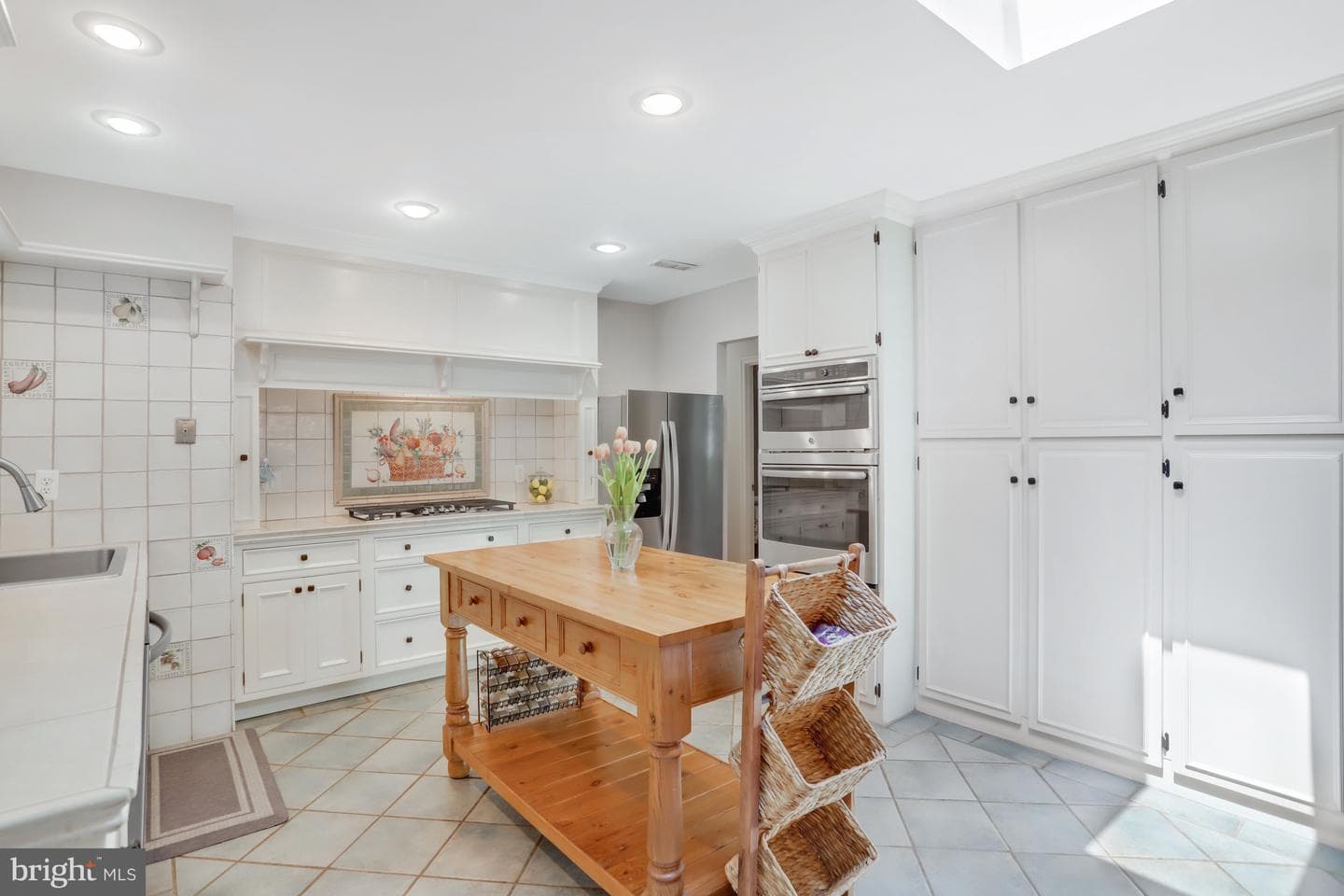 7057 Barbara Road photo 9