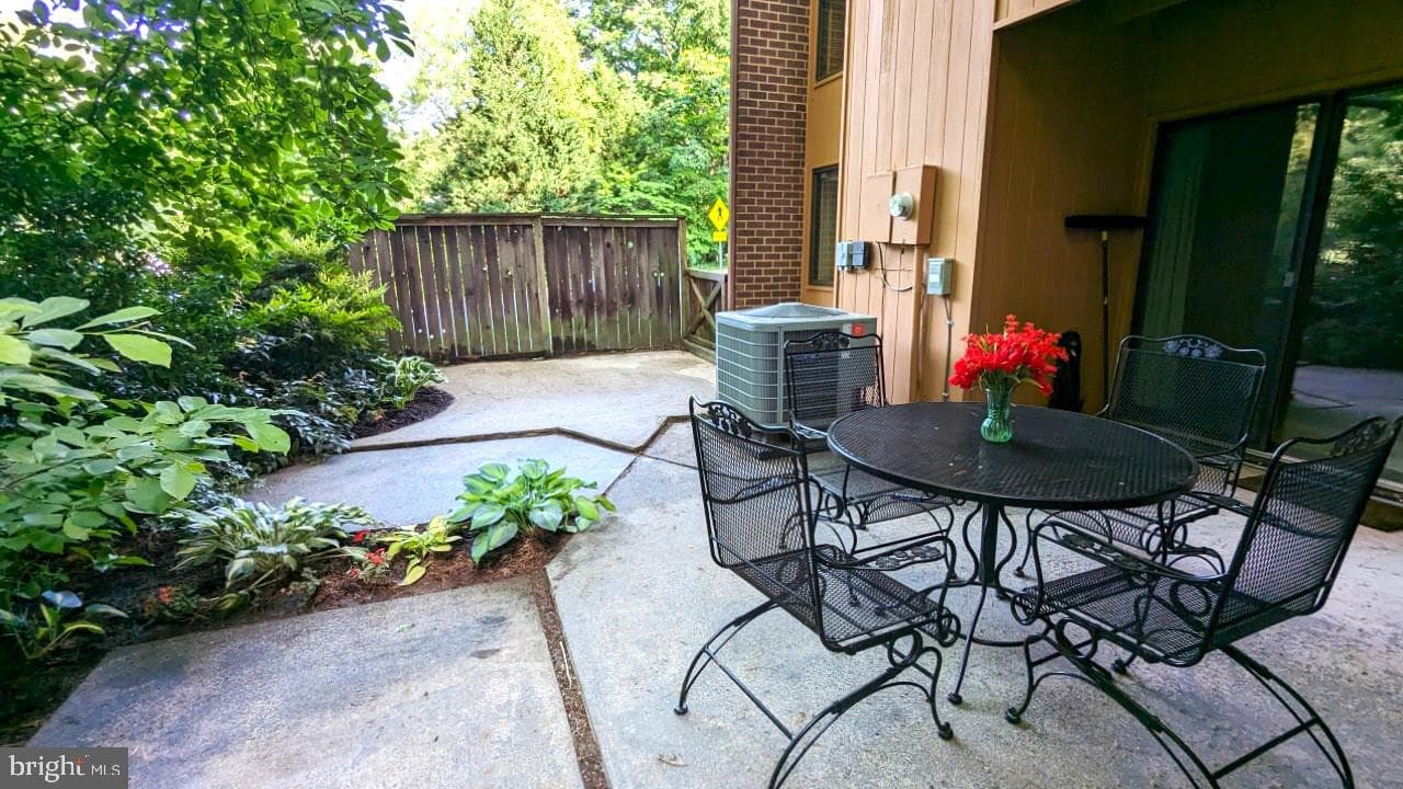 1762 Wainwright Drive photo 49