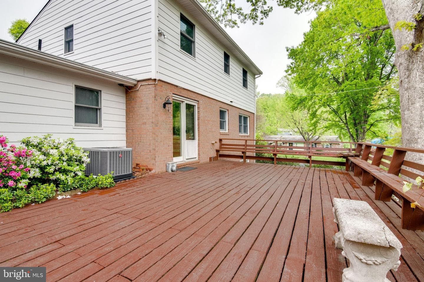 6915 Hadlow Drive photo 15