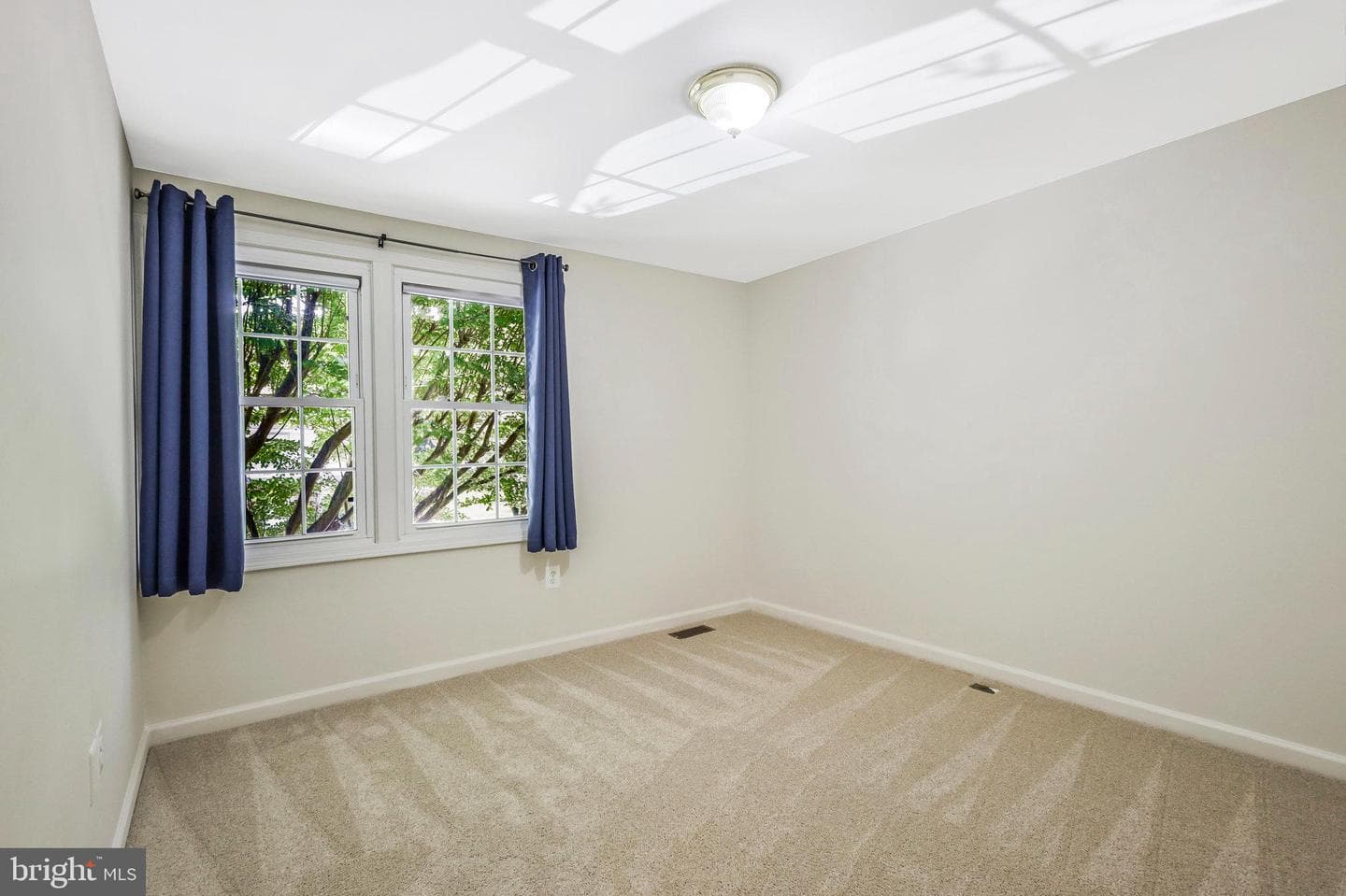 9806 Tara Court photo 16