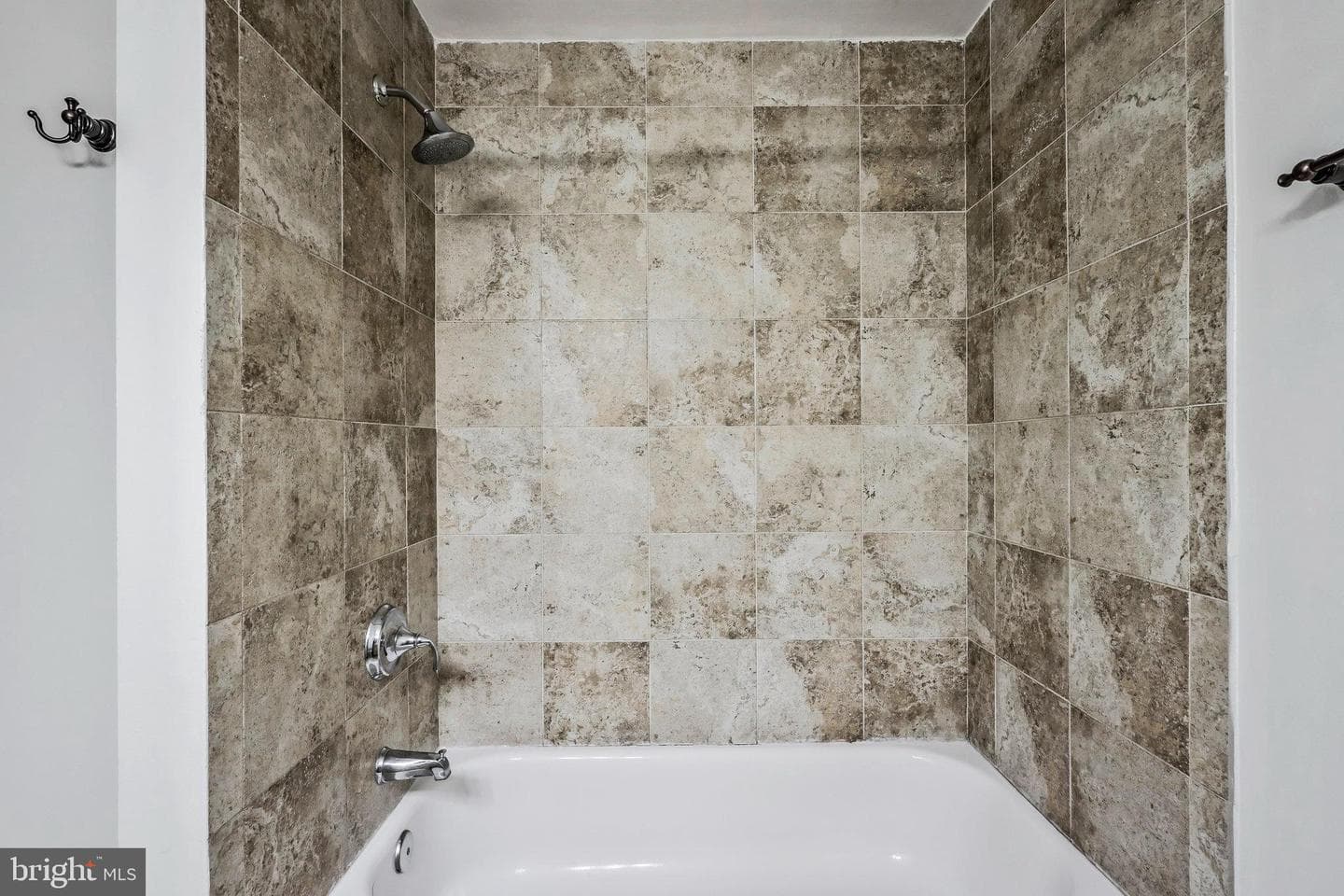 9806 Tara Court photo 18