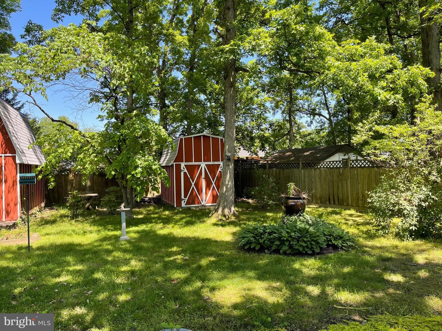 6904 Constance Drive photo 2